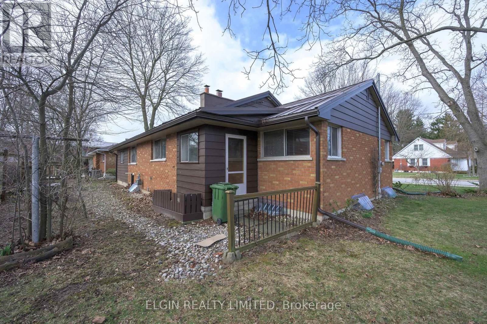 8 ERMATINGER STREET Image 5