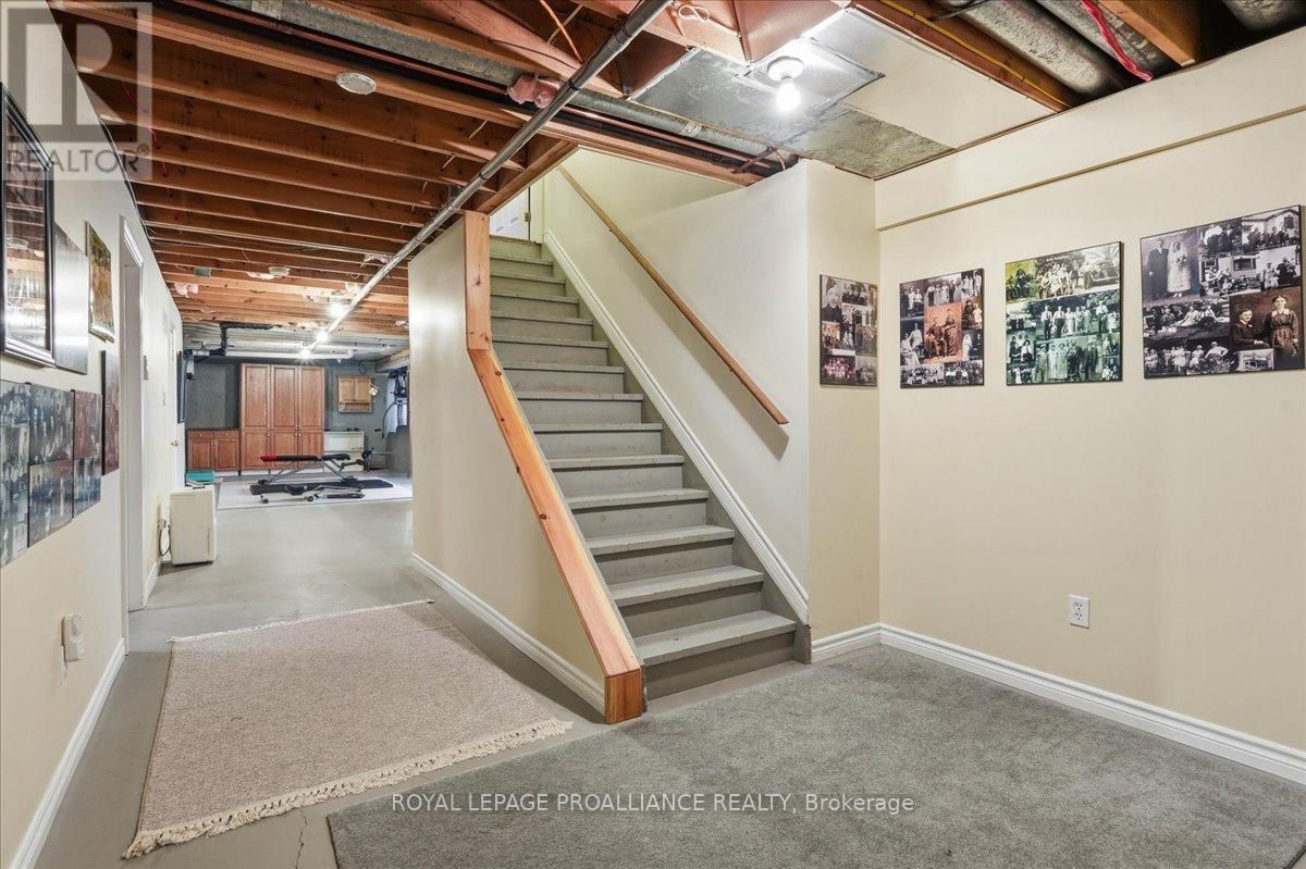 124B OLD TROY ROAD Image 31