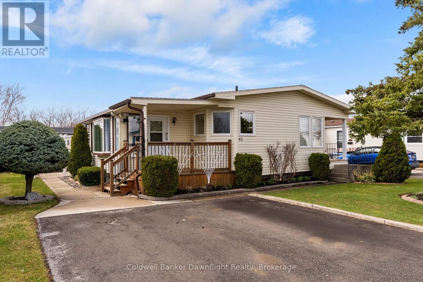 43 REDFORD DRIVE Image 1