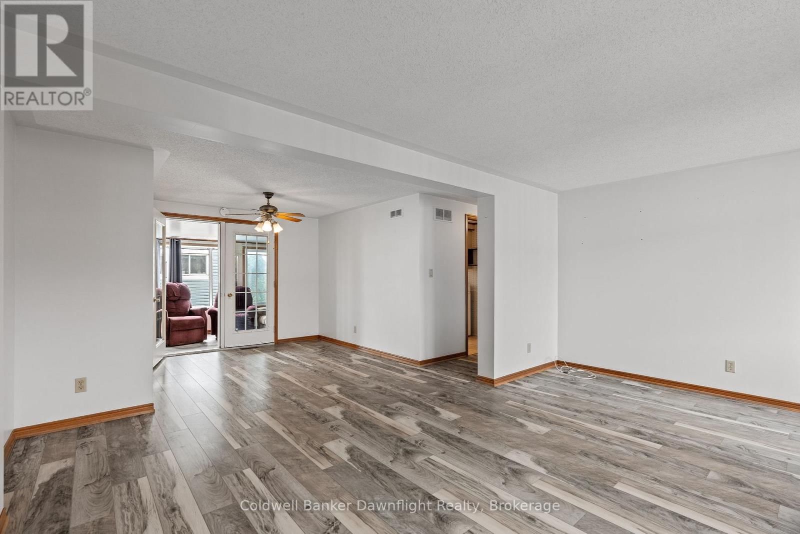 43 REDFORD DRIVE Image 10