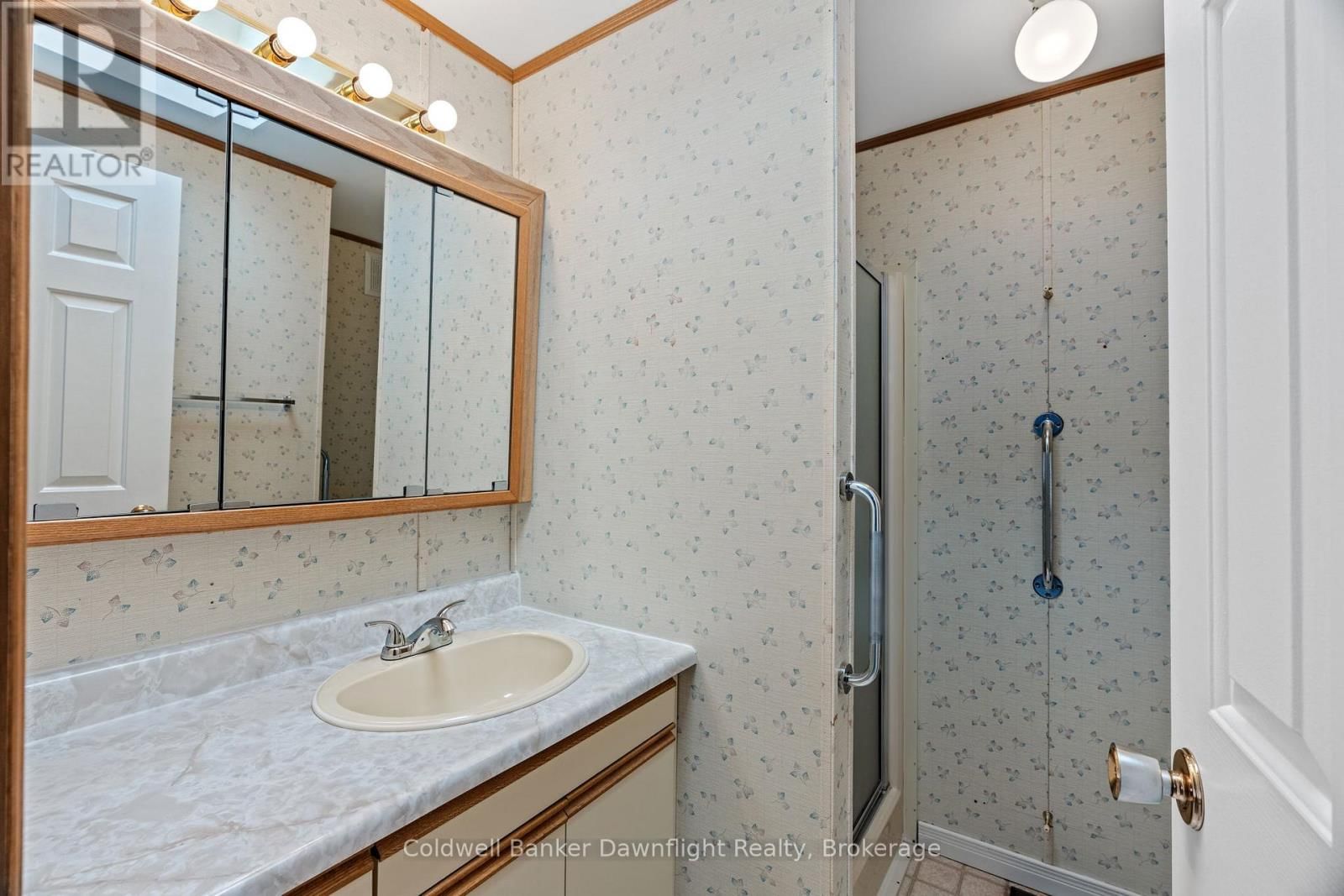 43 REDFORD DRIVE Image 25