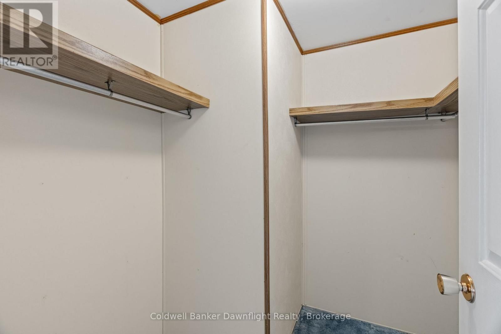 43 REDFORD DRIVE Image 26