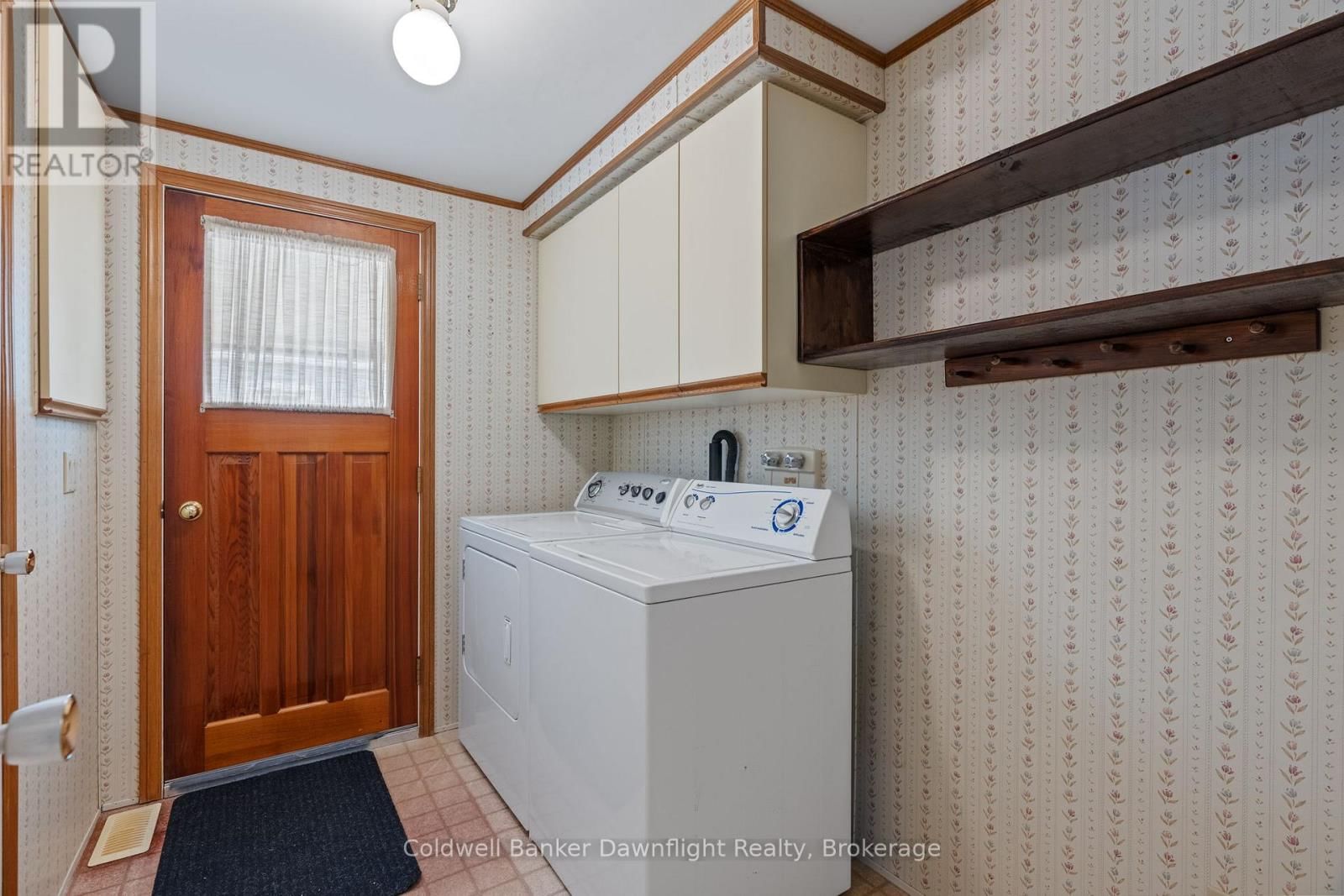 43 REDFORD DRIVE Image 30