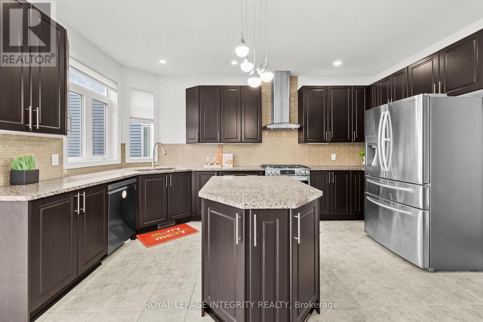 789 FIDDLEHEAD STREET Image 13