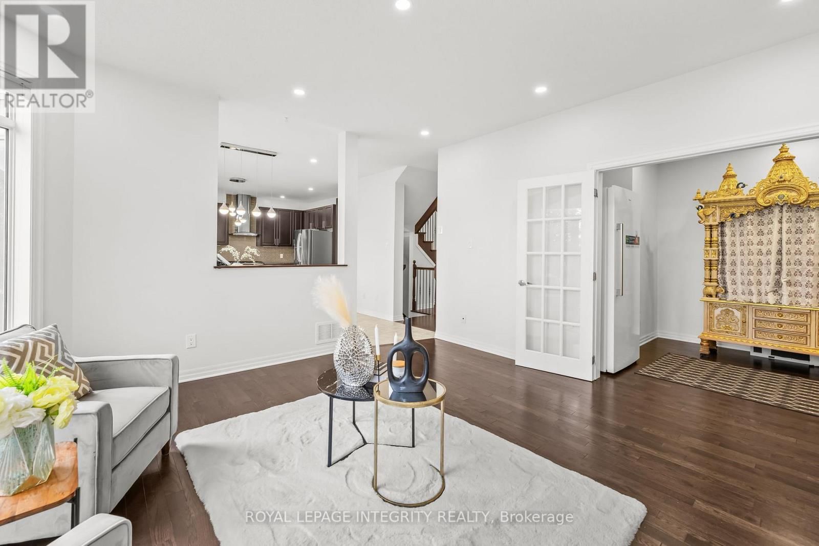 789 FIDDLEHEAD STREET Image 19