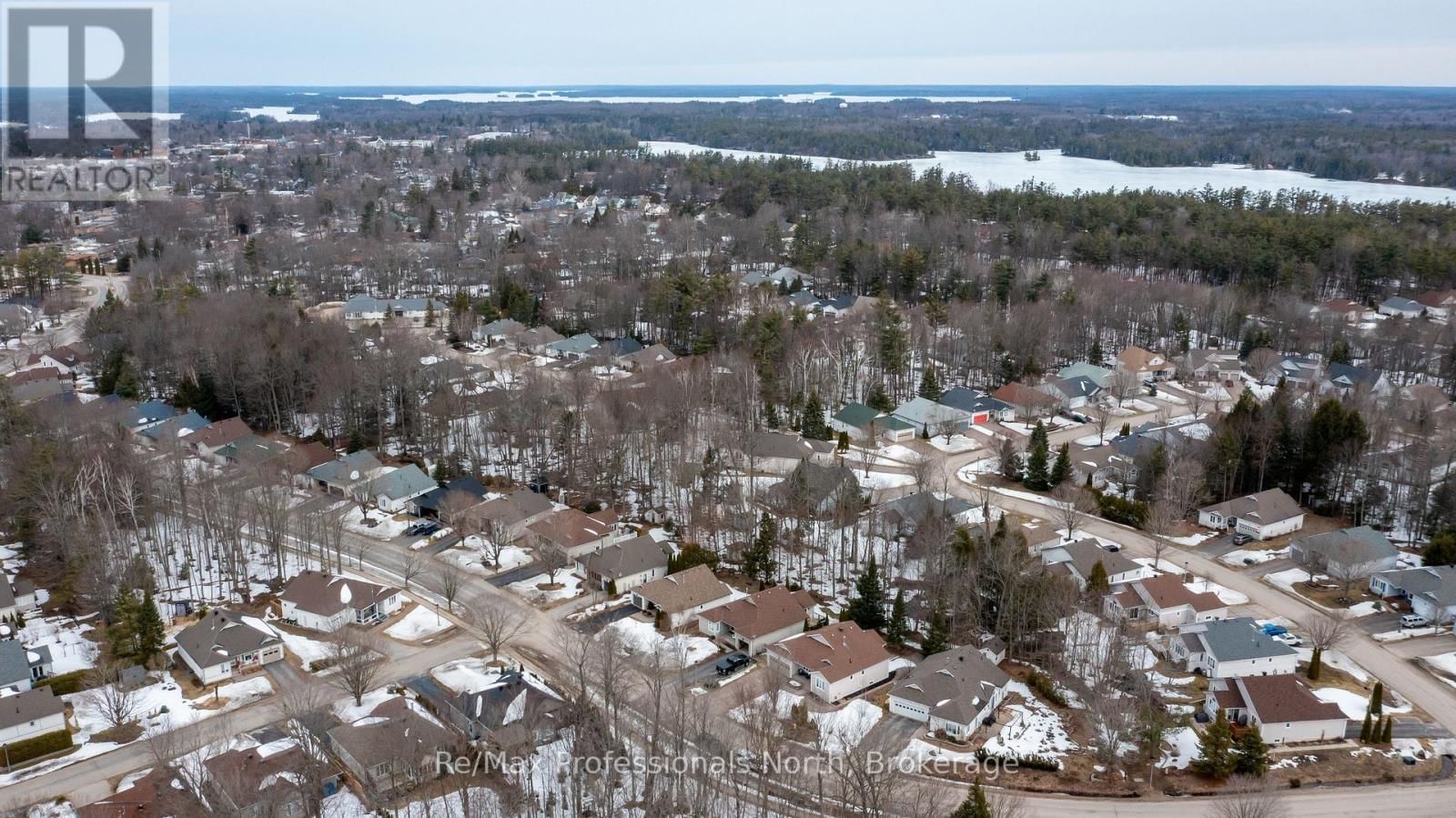 102 PINERIDGE GATE Image 38