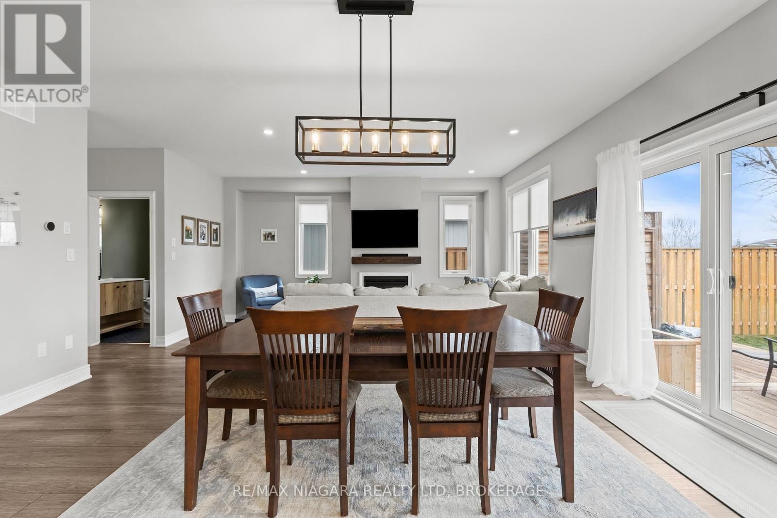 3549 CANFIELD CRESCENT Image 11