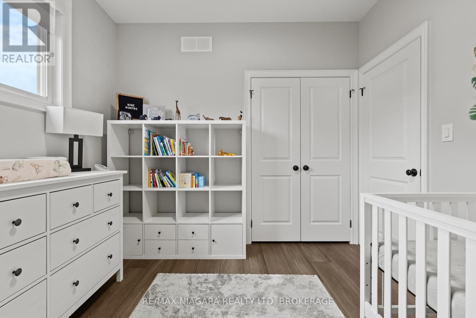 3549 CANFIELD CRESCENT Image 25