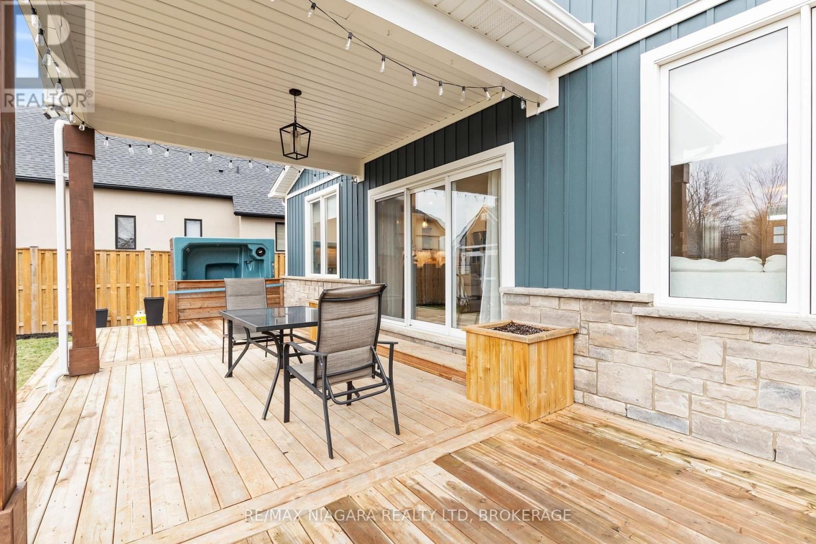 3549 CANFIELD CRESCENT Image 32