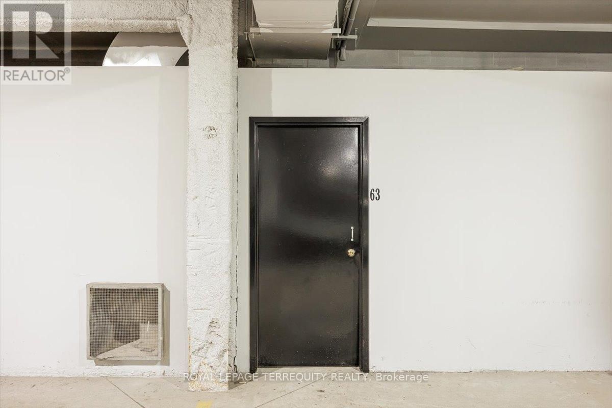 301 - 276 KING STREET WEST Image 27