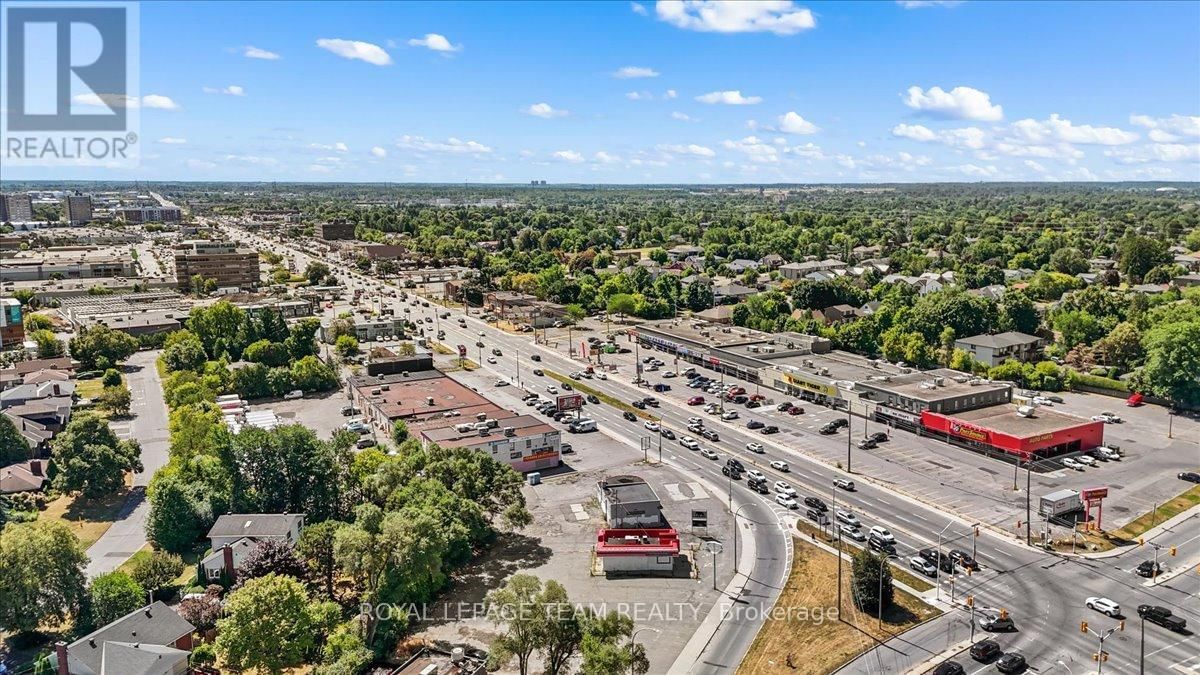 1507 MERIVALE ROAD Image 6