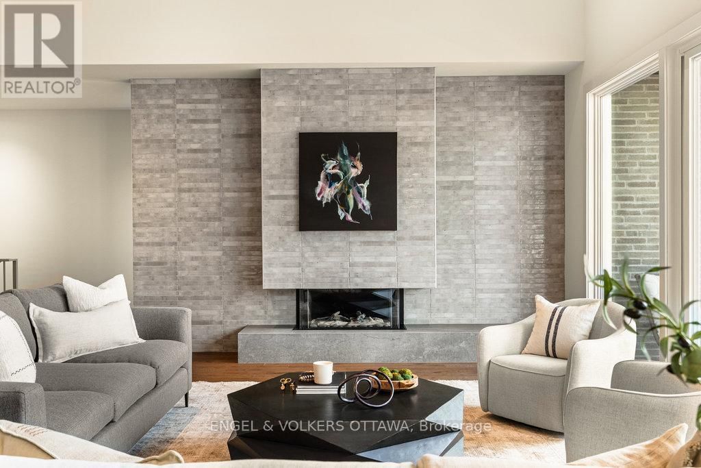 291 BILLINGS AVENUE Image 14