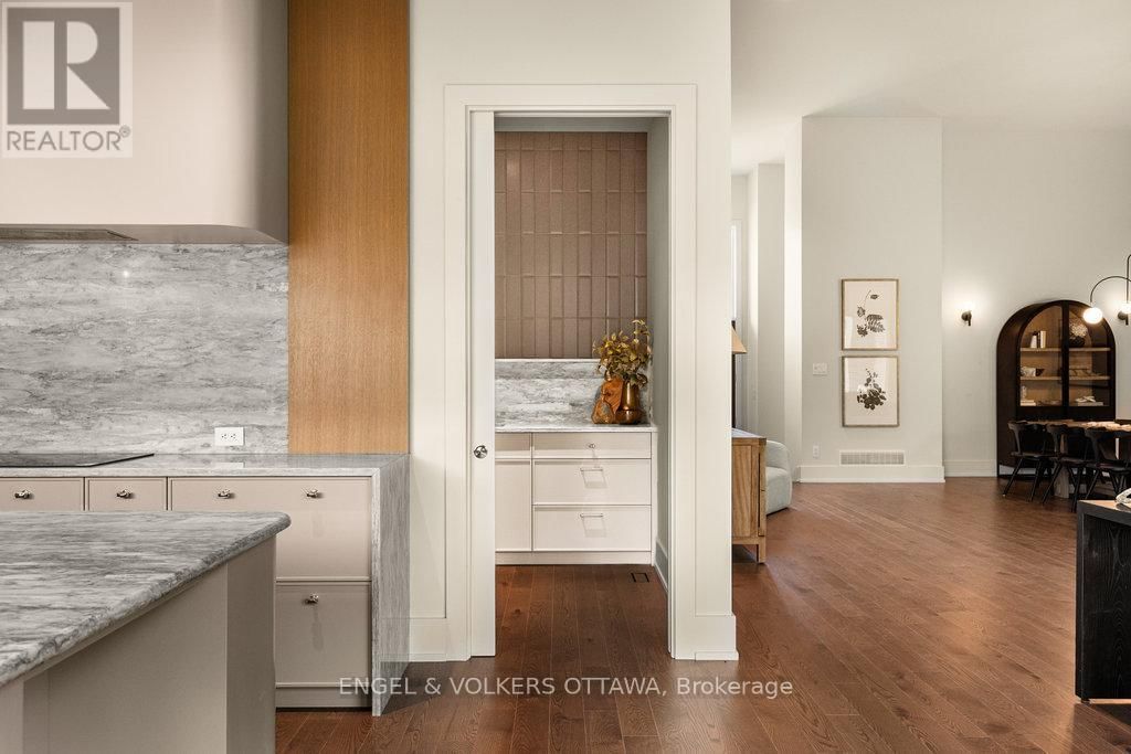 291 BILLINGS AVENUE Image 22