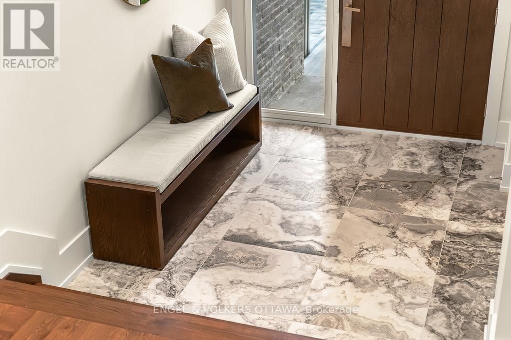 291 BILLINGS AVENUE Image 7