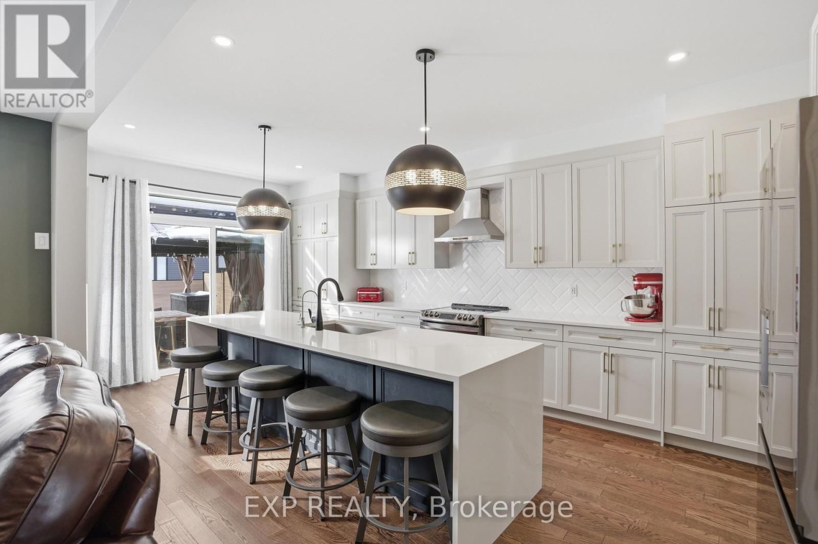 760 SHOAL STREET Image 11