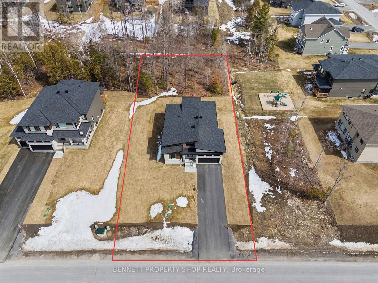 111 FRANK FISHER CRESCENT Image 14