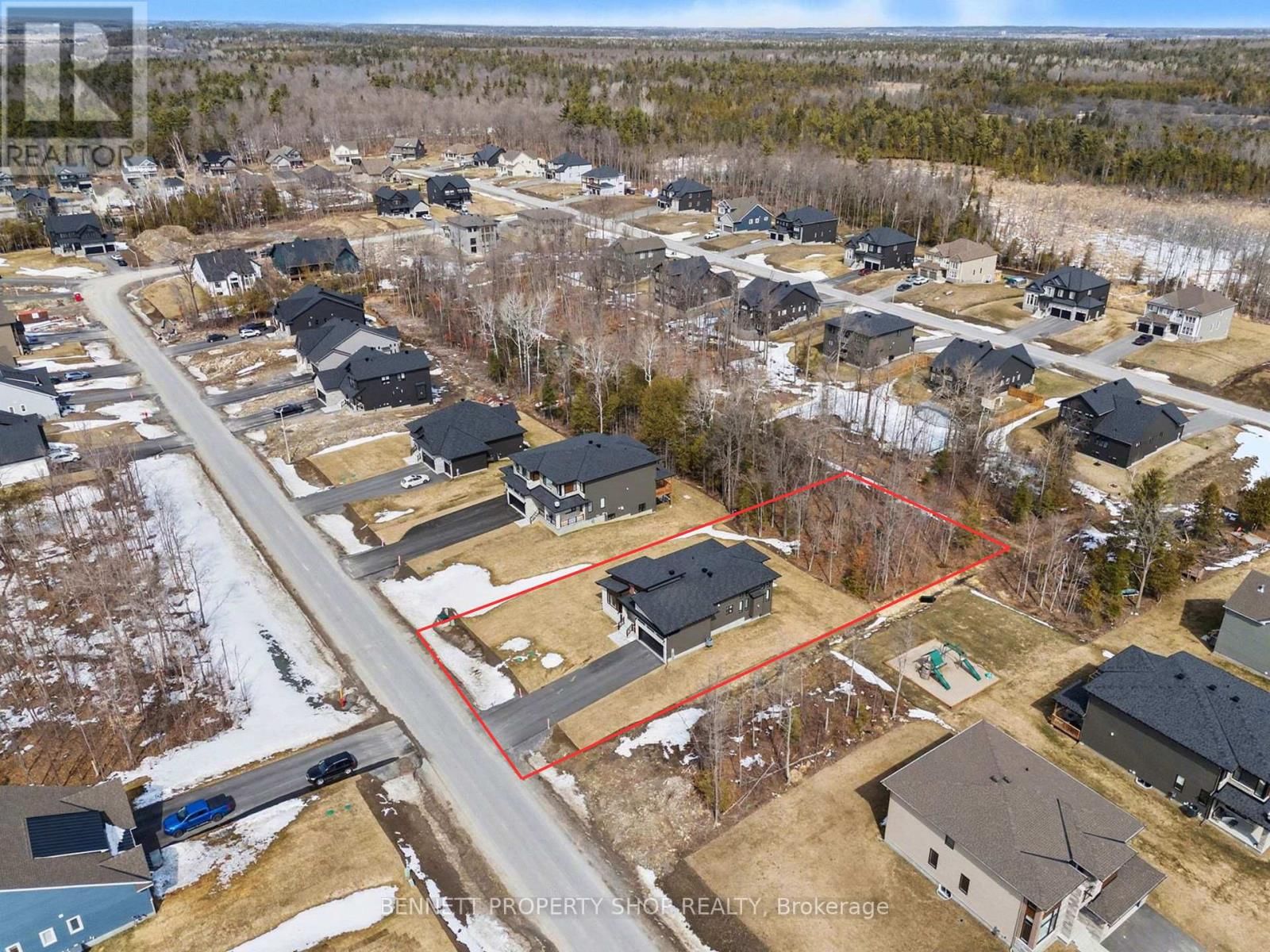 111 FRANK FISHER CRESCENT Image 15