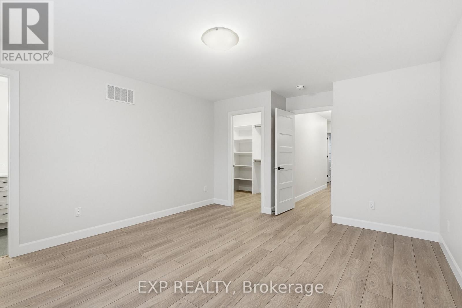 248 SUMAC CRESCENT STREET Image 20