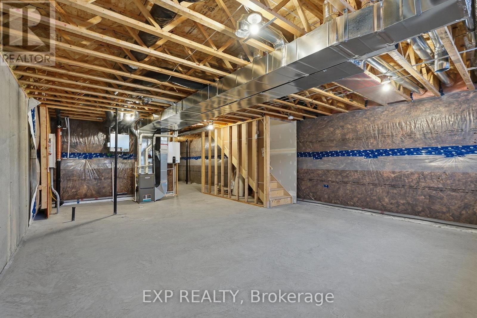 248 SUMAC CRESCENT STREET Image 23