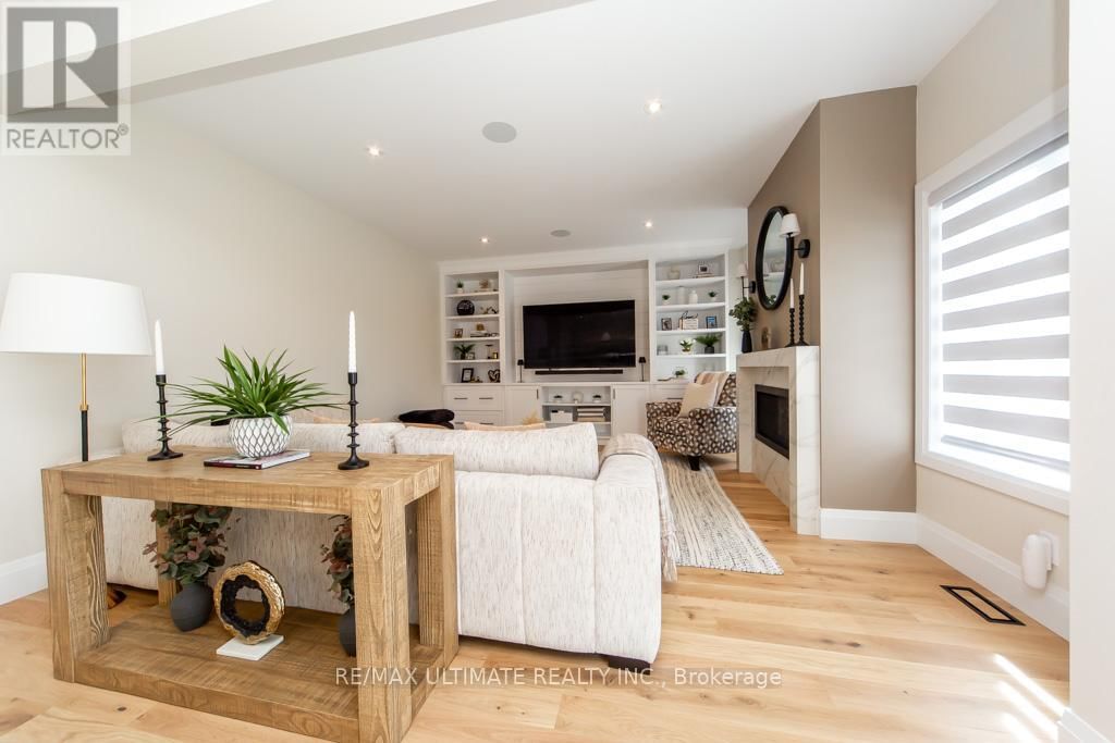 6 - 100 WATERSHORE DRIVE Image 8