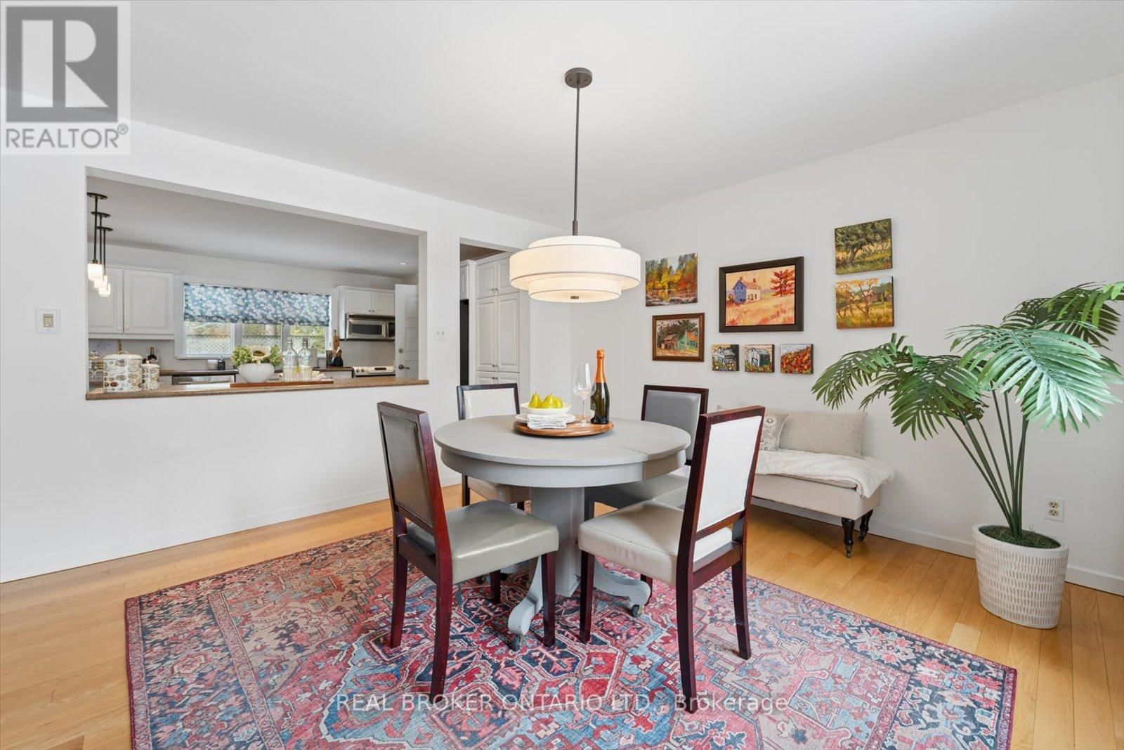 1449 CHAMPLAIN DRIVE Image 12