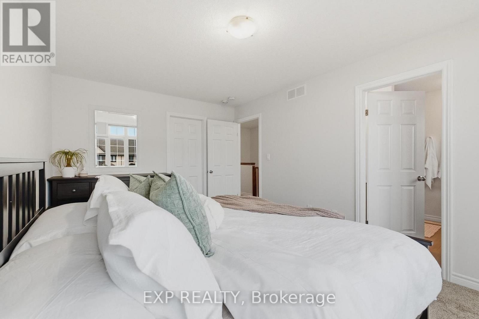 159 WILLIAM STREET Image 17