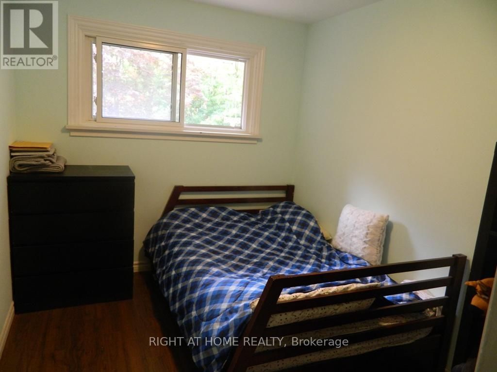 3261 PRIOR CRESCENT Image 8