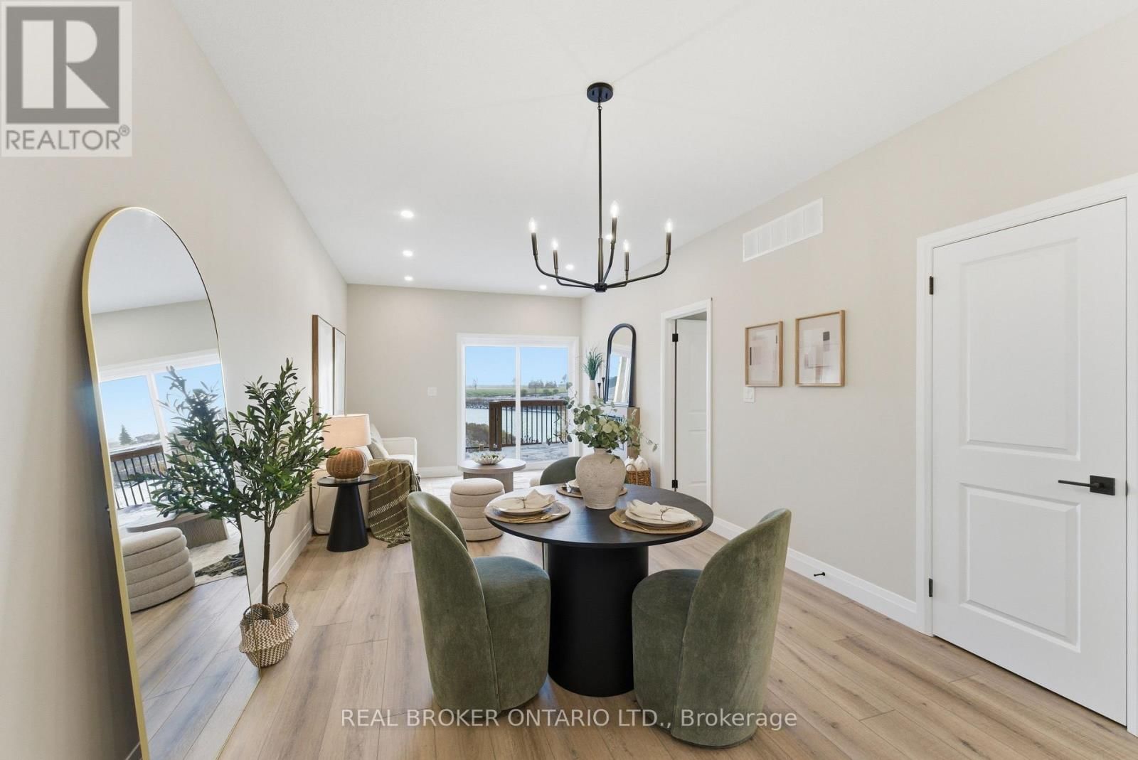 17 - 29 WEYMOUTH STREET Image 18