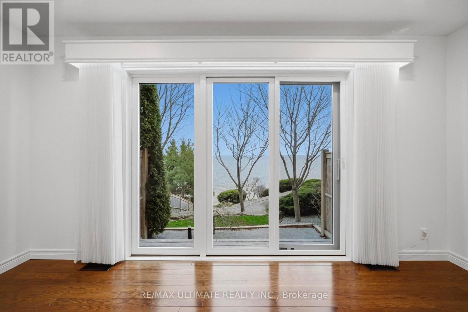 104 BROWN STREET Image 14