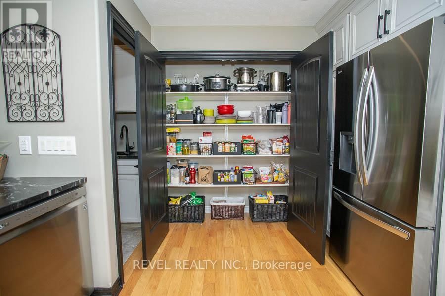 9 DAVEY COURT Image 15