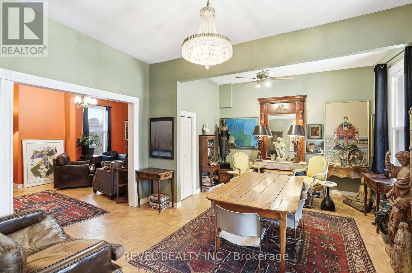 164 MACNAB STREET NORTH Image 1