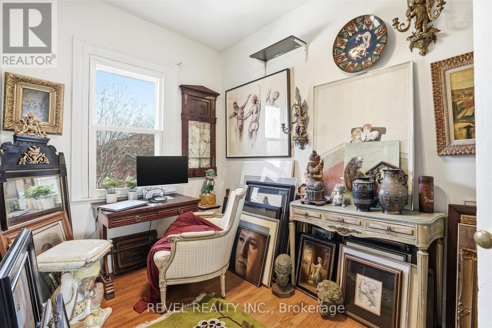 164 MACNAB STREET NORTH Image 21