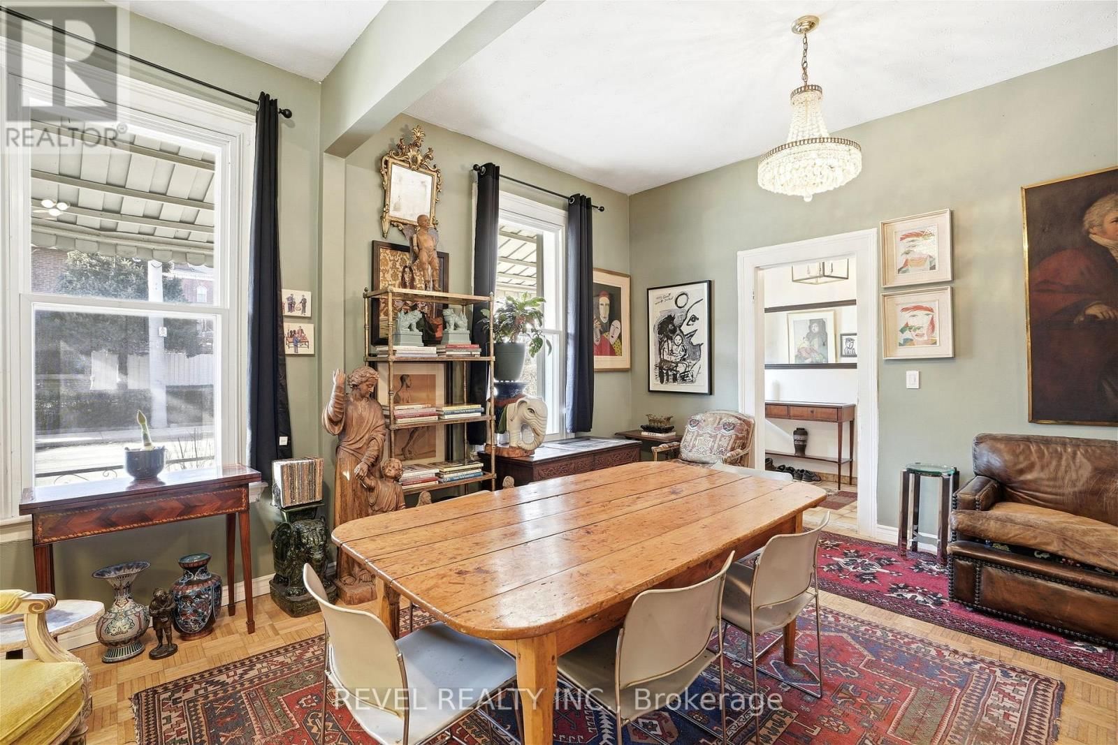 164 MACNAB STREET NORTH Image 3