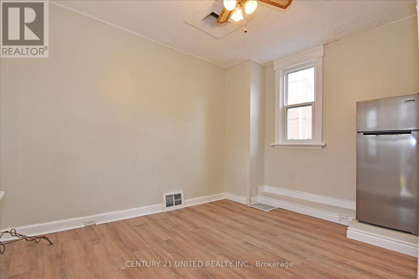 550 AYLMER STREET NORTH Image 21