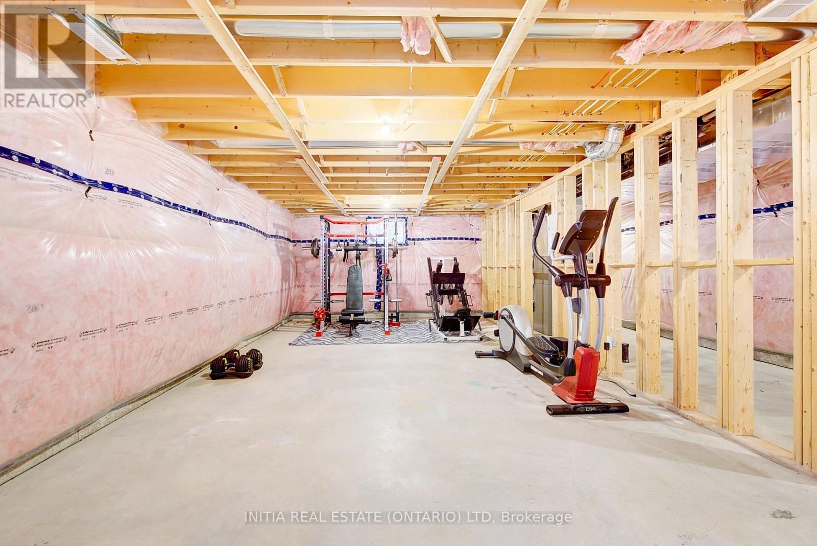 1891 APPLEROCK AVENUE Image 48