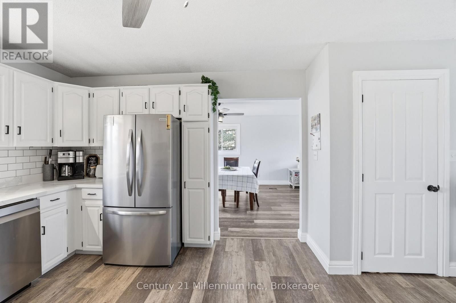 170 JOHN STREET Image 10