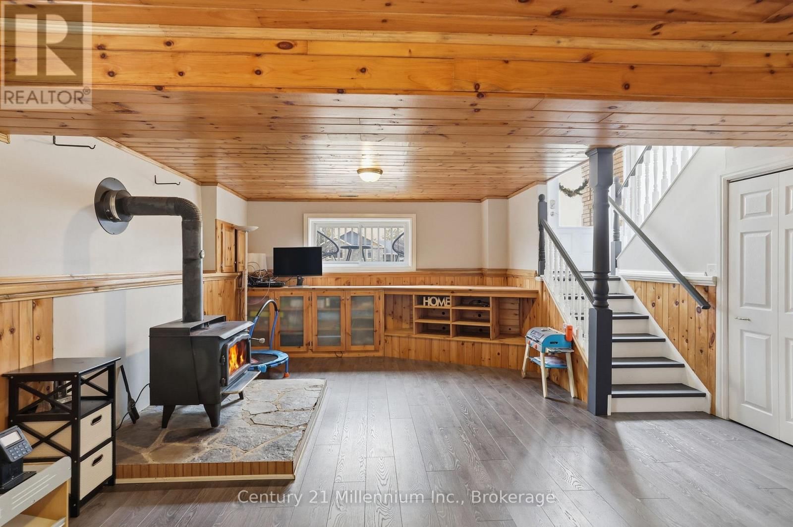 170 JOHN STREET Image 23