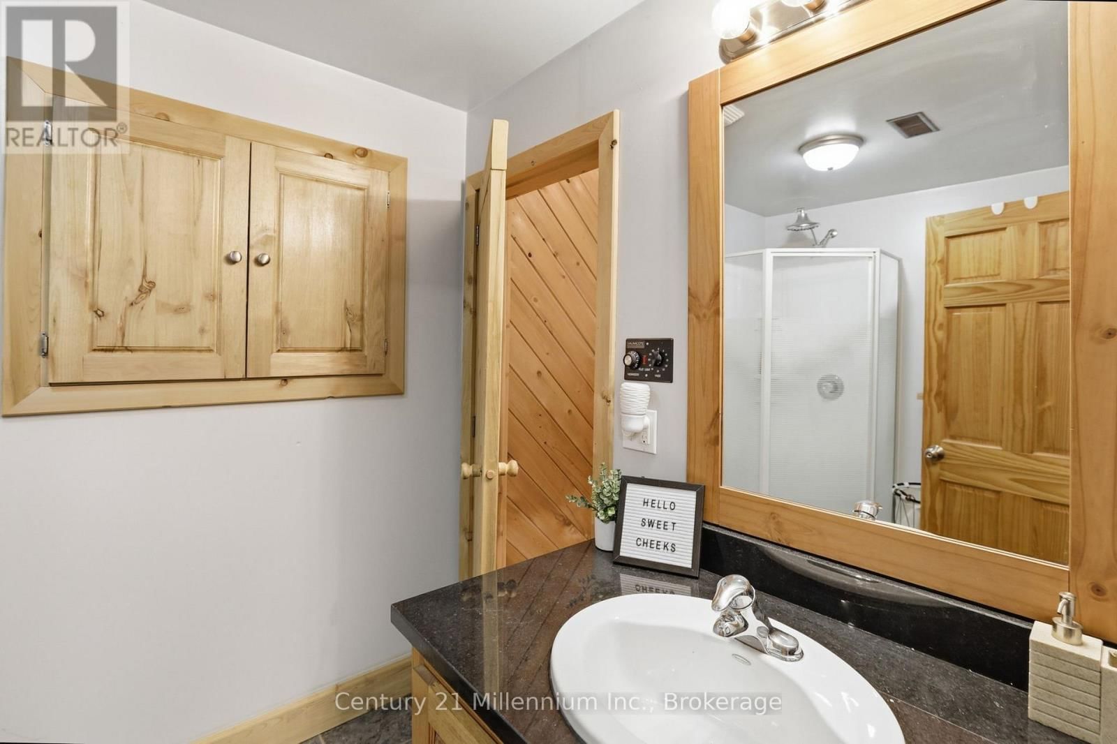 170 JOHN STREET Image 26