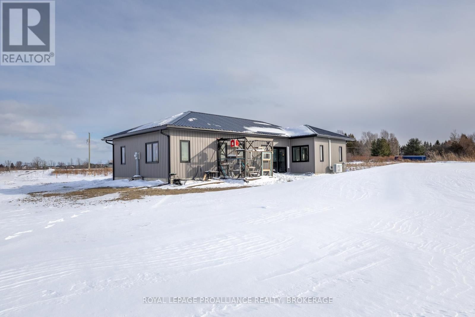 292 KYES ROAD Image 30