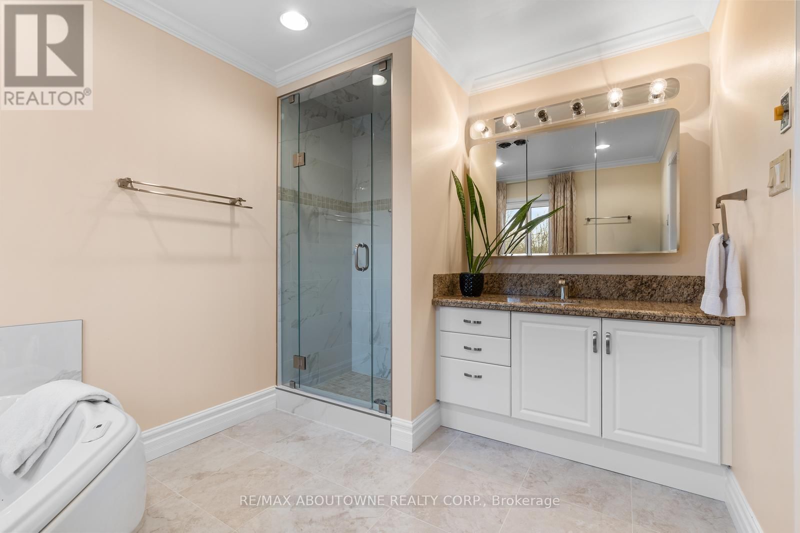 1 TWELFTH STREET Image 22