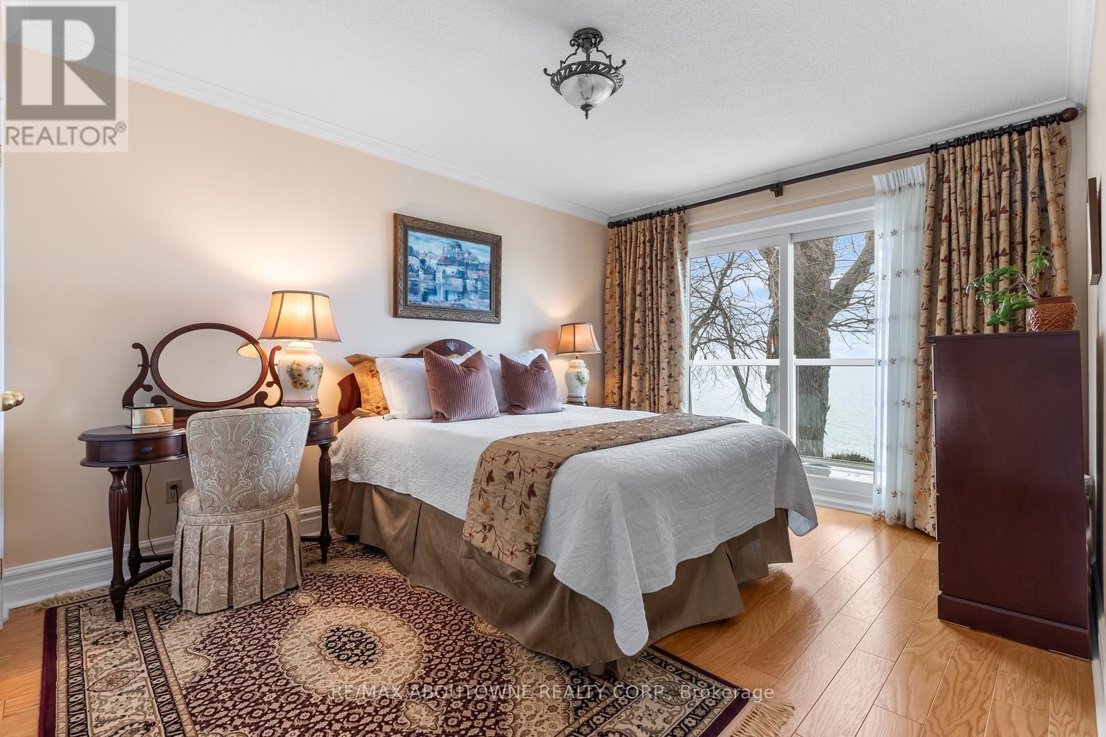 1 TWELFTH STREET Image 25