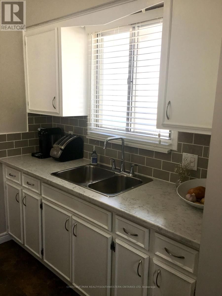 148 GREEN VALLEY DRIVE Image 13