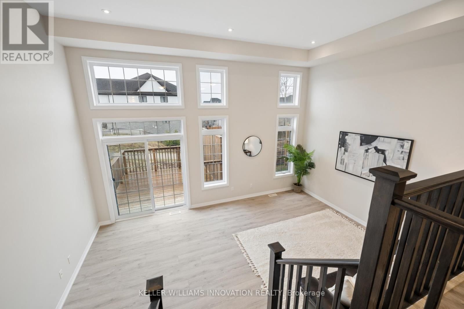 54 BANK SWALLOW CRESCENT Image 13