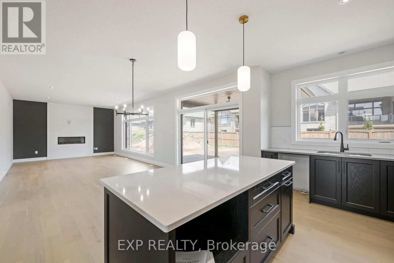 2044 WICKERSON ROAD Image 9