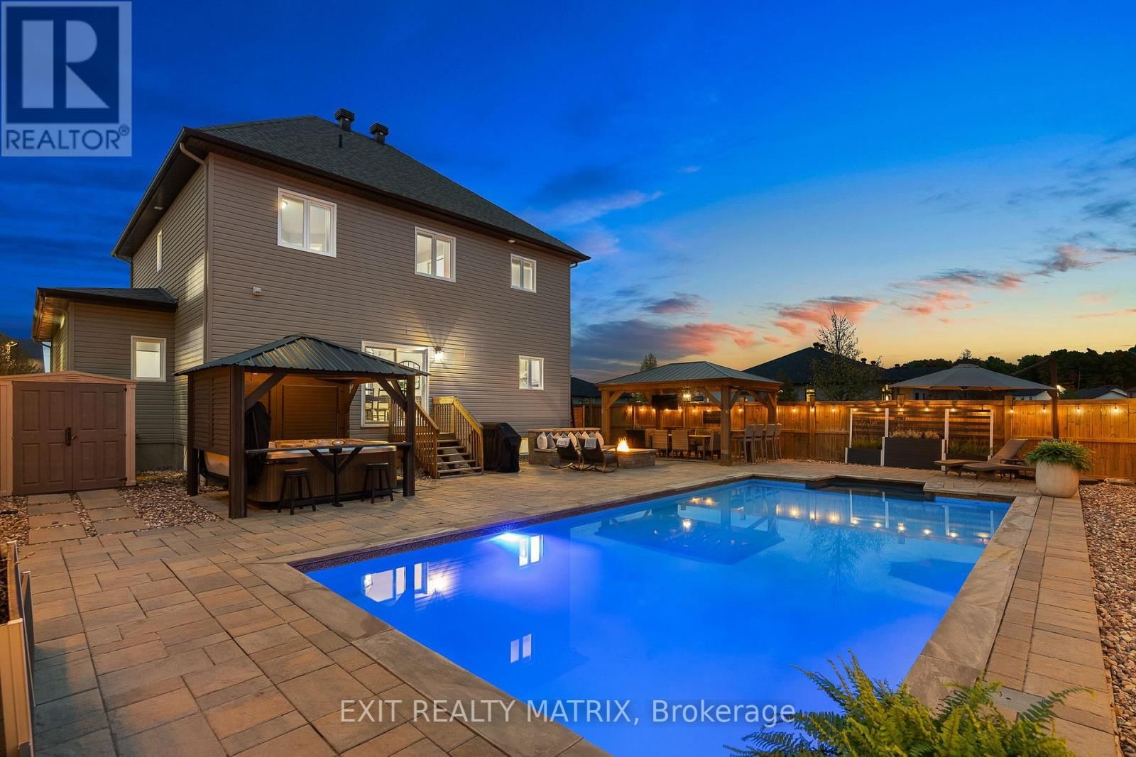 301 COLMAR STREET Image 44