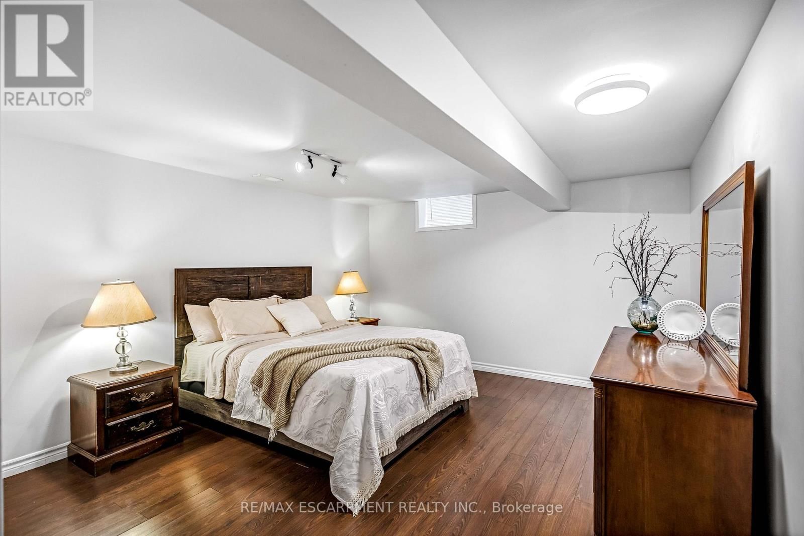 65 THISTLEMOOR DRIVE Image 33