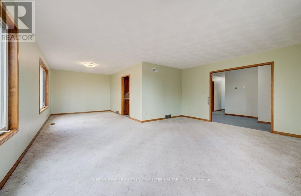 4137 WILMOT EASTHOPE ROAD Image 9