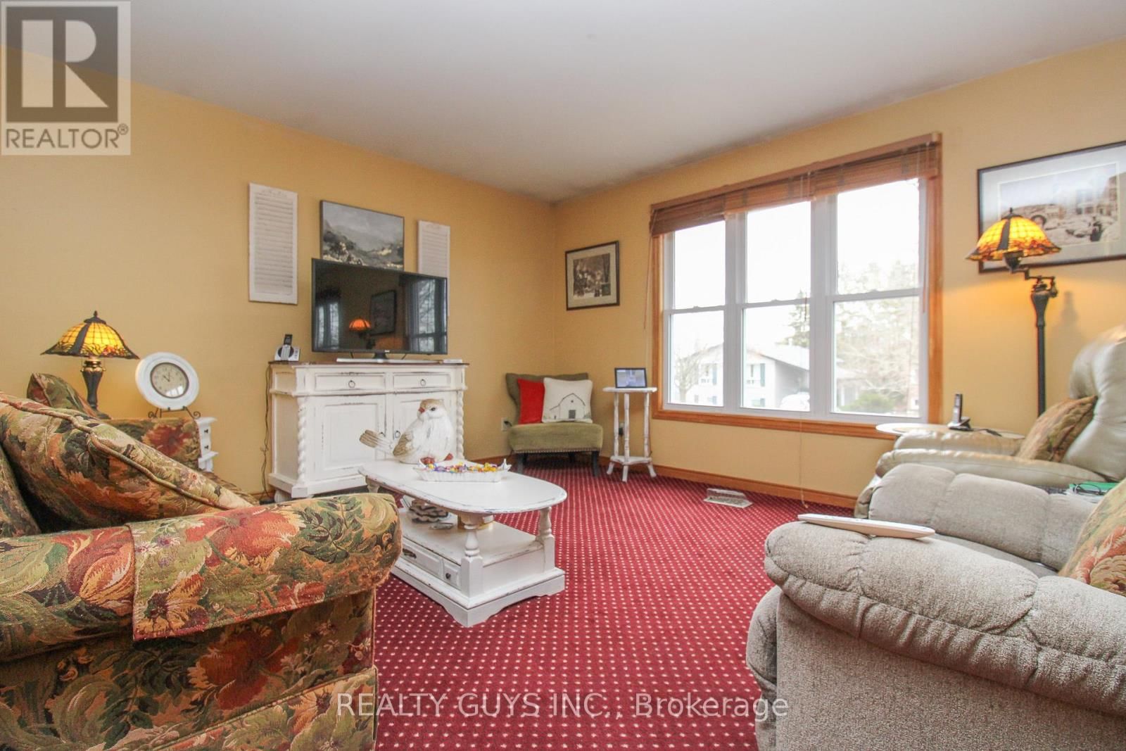 1168 NORMANDY STREET Image 5
