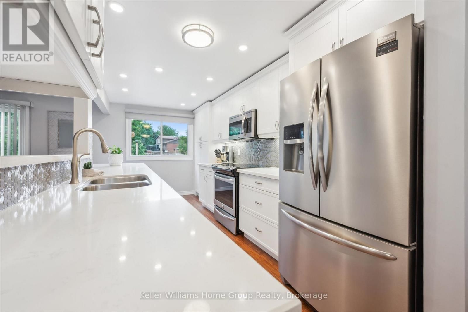 375 IMPERIAL ROAD SOUTH Image 17