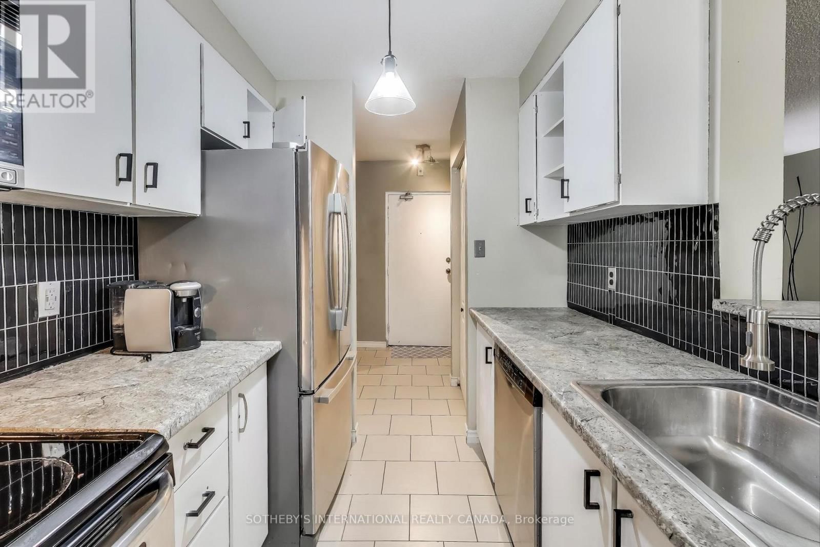 104 - 10 AJAX STREET Image 10